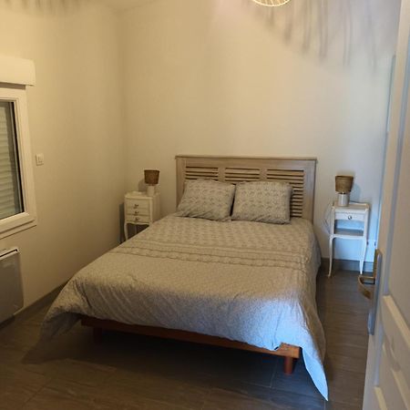 Villa Au Puits D Antan Guîtres Esterno foto